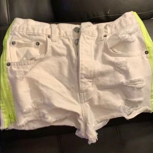 Carmar Denim LF stores shorts size 26. Never worn